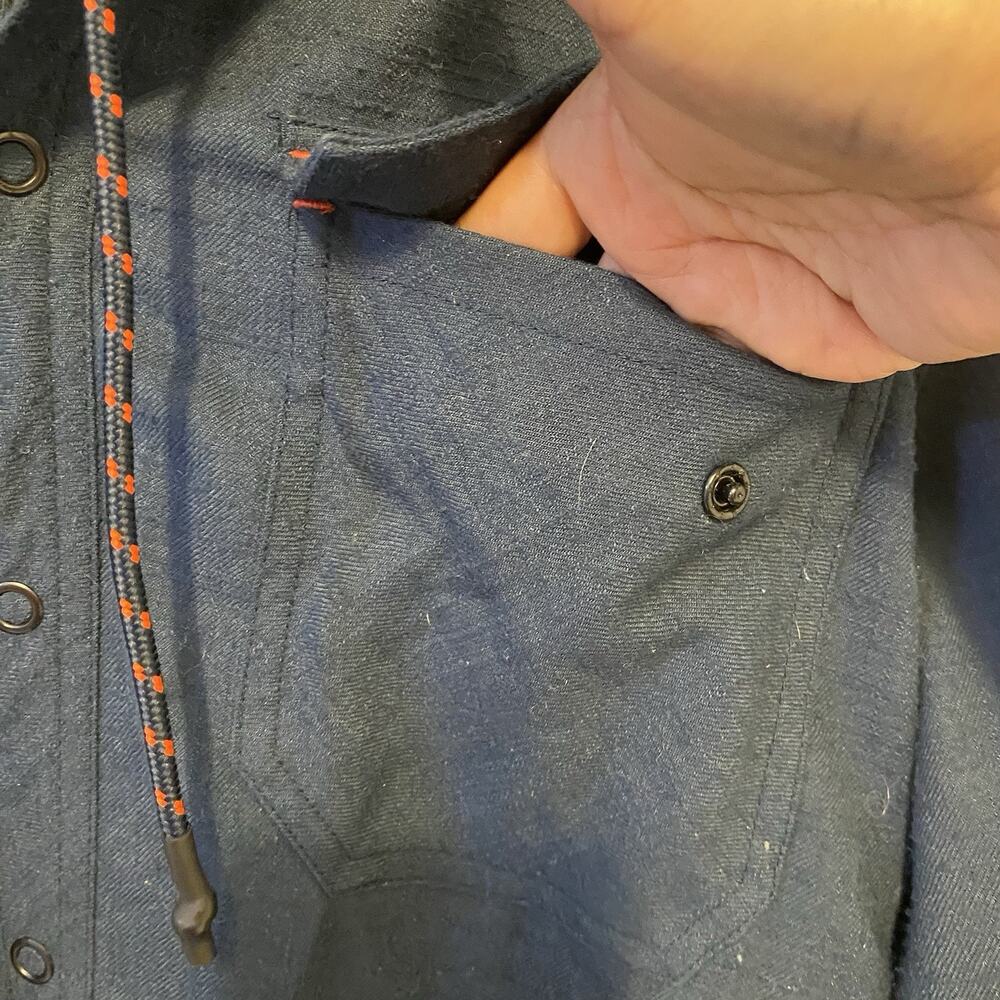 VTG LL Bean Shirt Jacket Unisex M Snap 3M Th insulated Fleece Lining Soft Hoodie - Picture 11 of 13